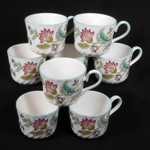 Set of 8 beautiful  floral tea cups. Luzerne New Bone